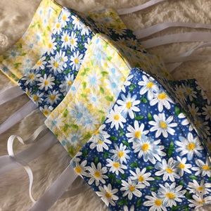 Face Mask - Daisies